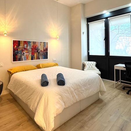 Luxury Suite Wifi Ac Servicios En La Puerta Madrid Buitenkant foto